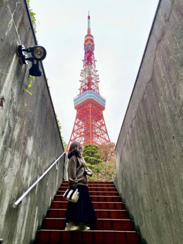 地下駐車場からの東京タワー